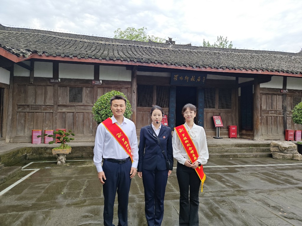 馆校共建，让红色基因融入青春成长